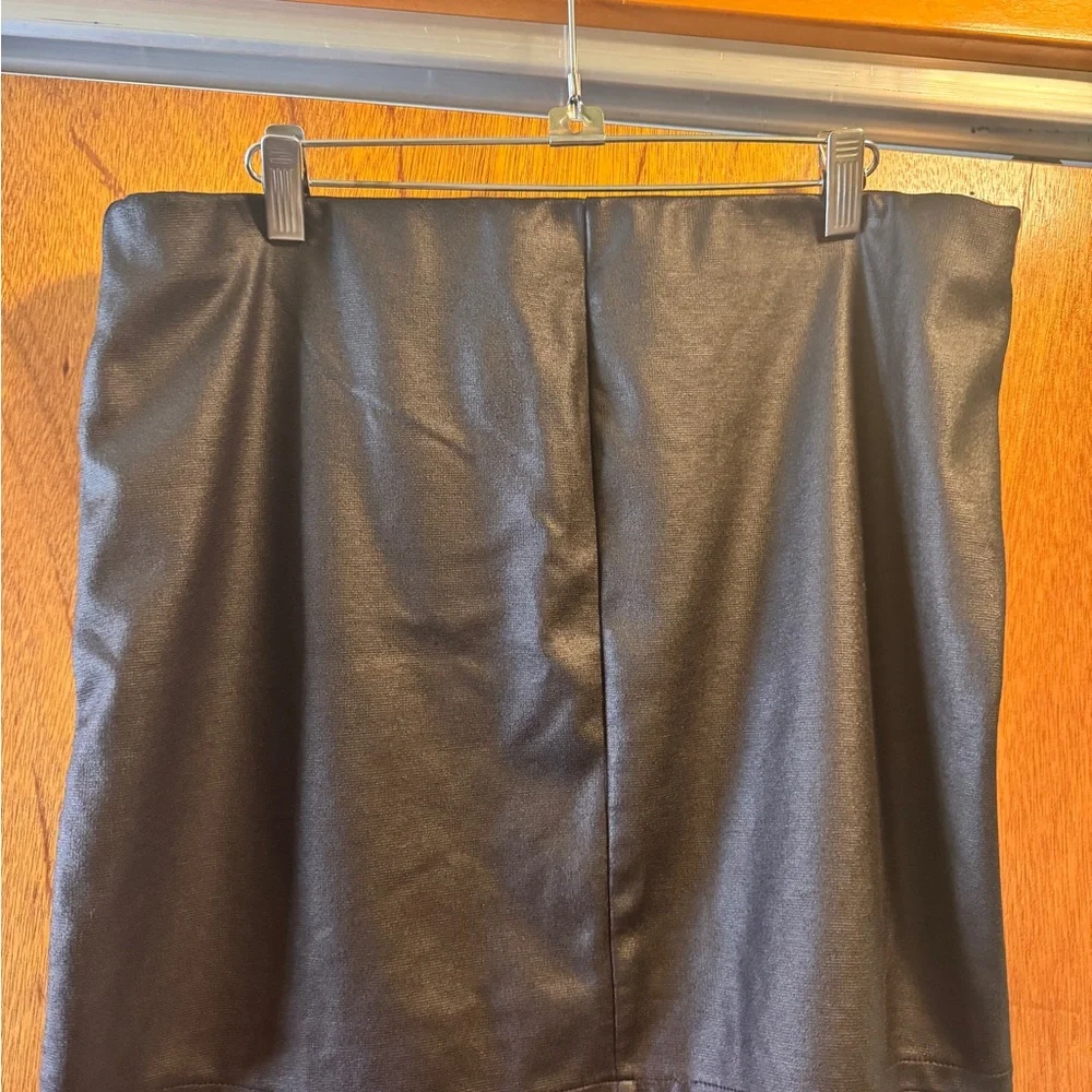 Baccini skirt